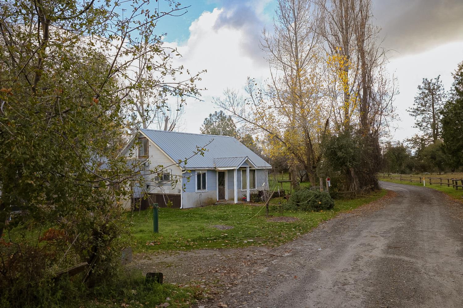 5156 Hillside Dr, Mariposa, CA 95338