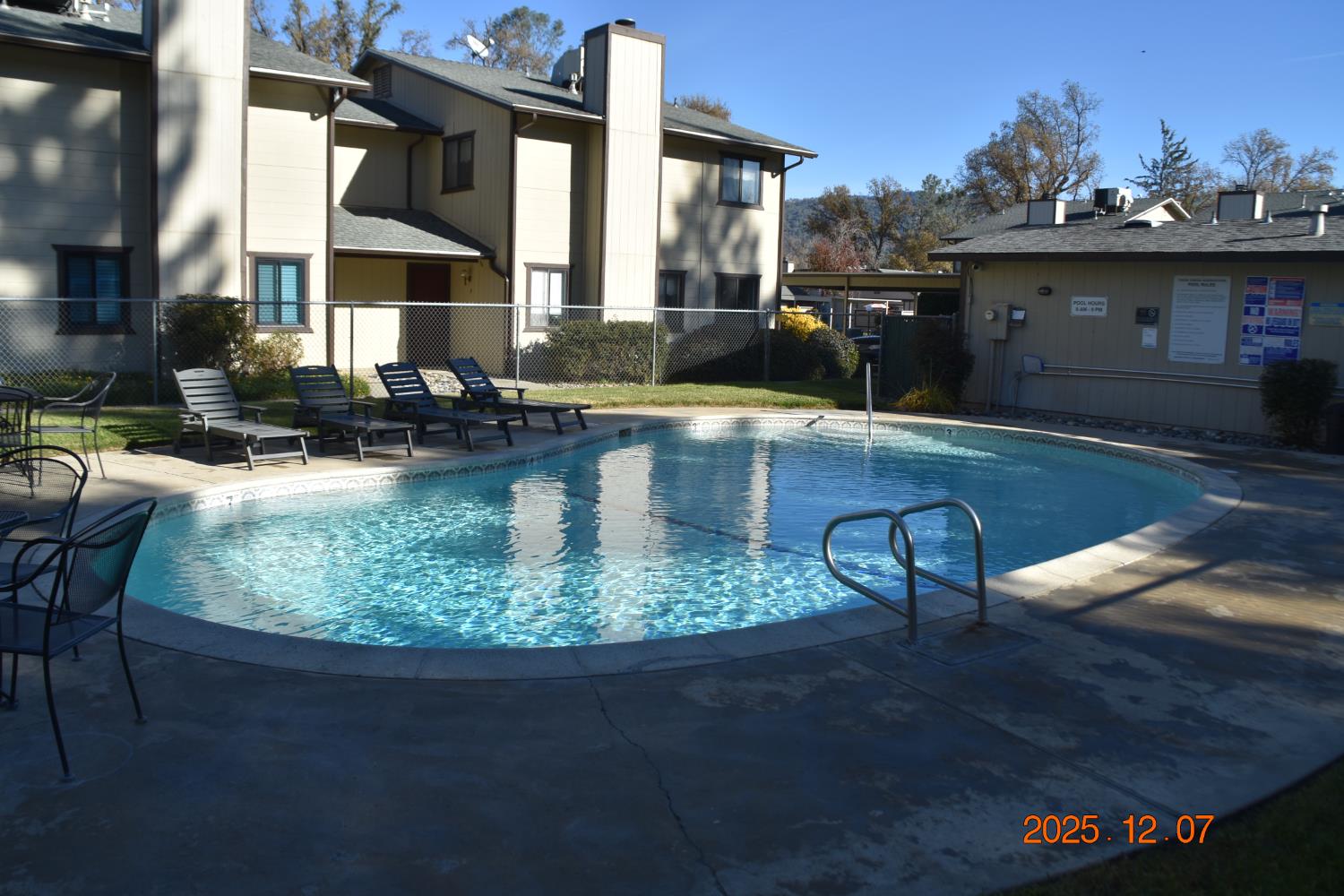49400 River Park Rd #60, Oakhurst, CA 93644