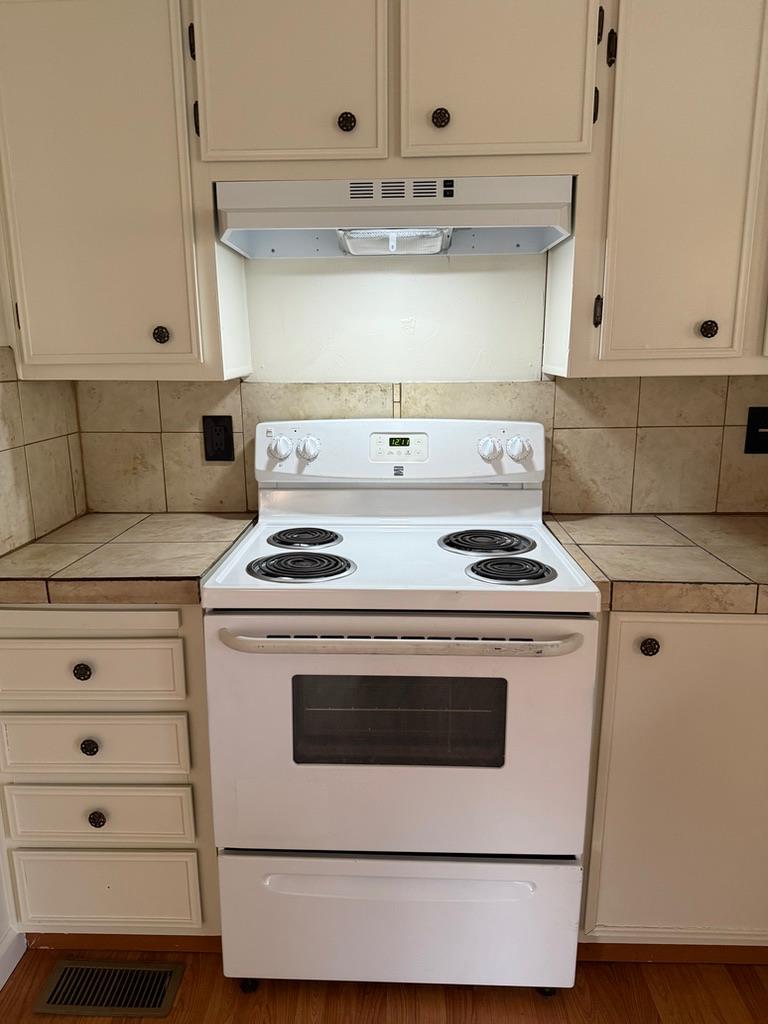 49872 Road 426, Oakhurst, CA 93644