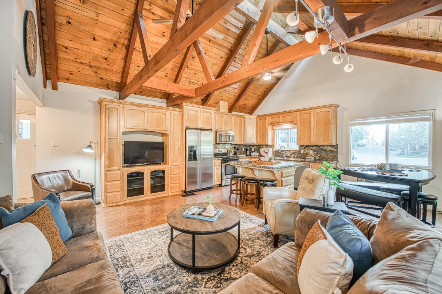 37748 Marina View Drive, Bass Lake, CA 93604