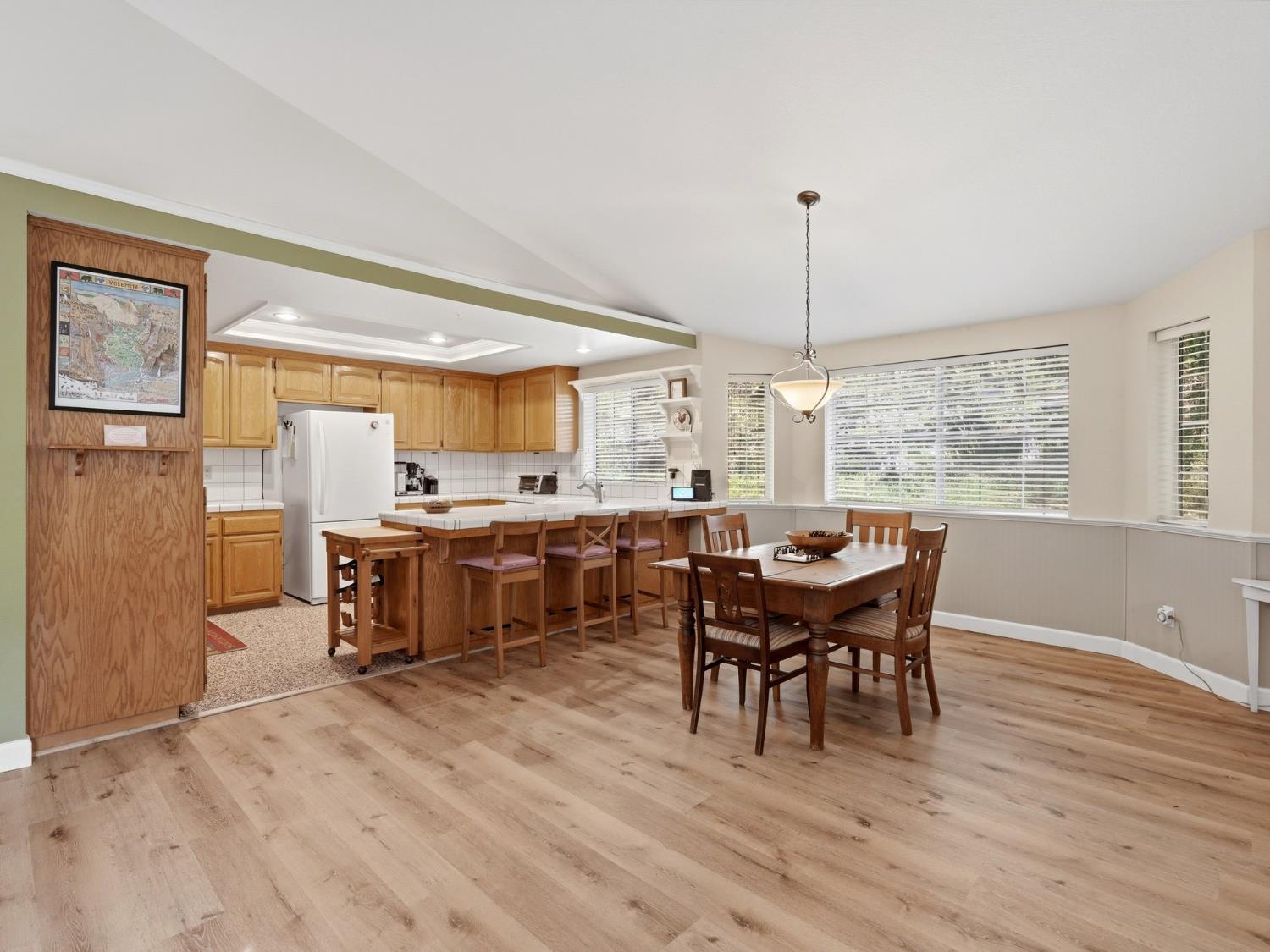 37927 China Creek Rd, Oakhurst, CA 93644