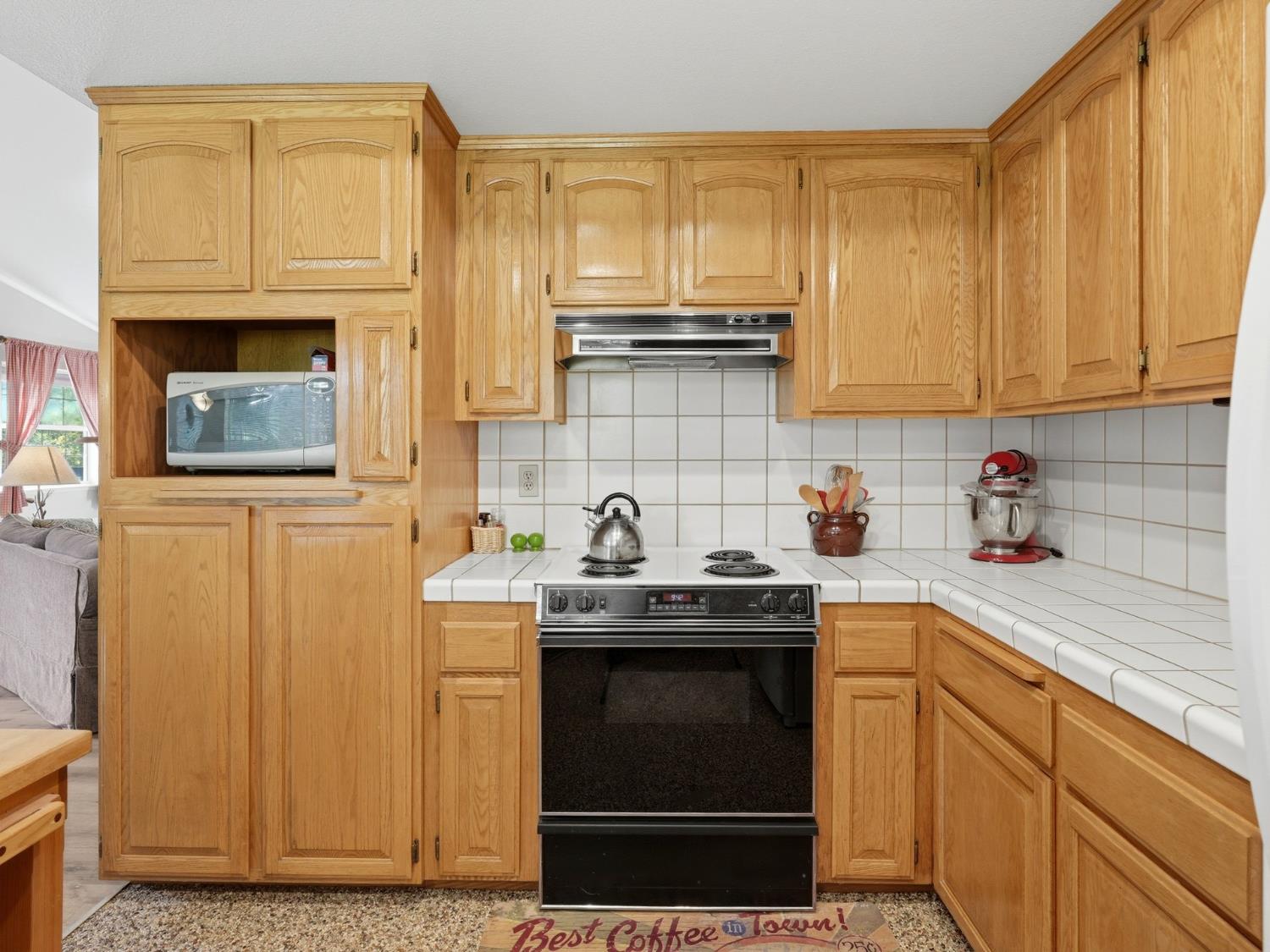 37927 China Creek Rd, Oakhurst, CA 93644