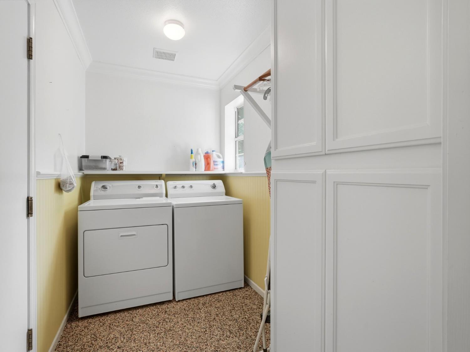 37927 China Creek Rd, Oakhurst, CA 93644