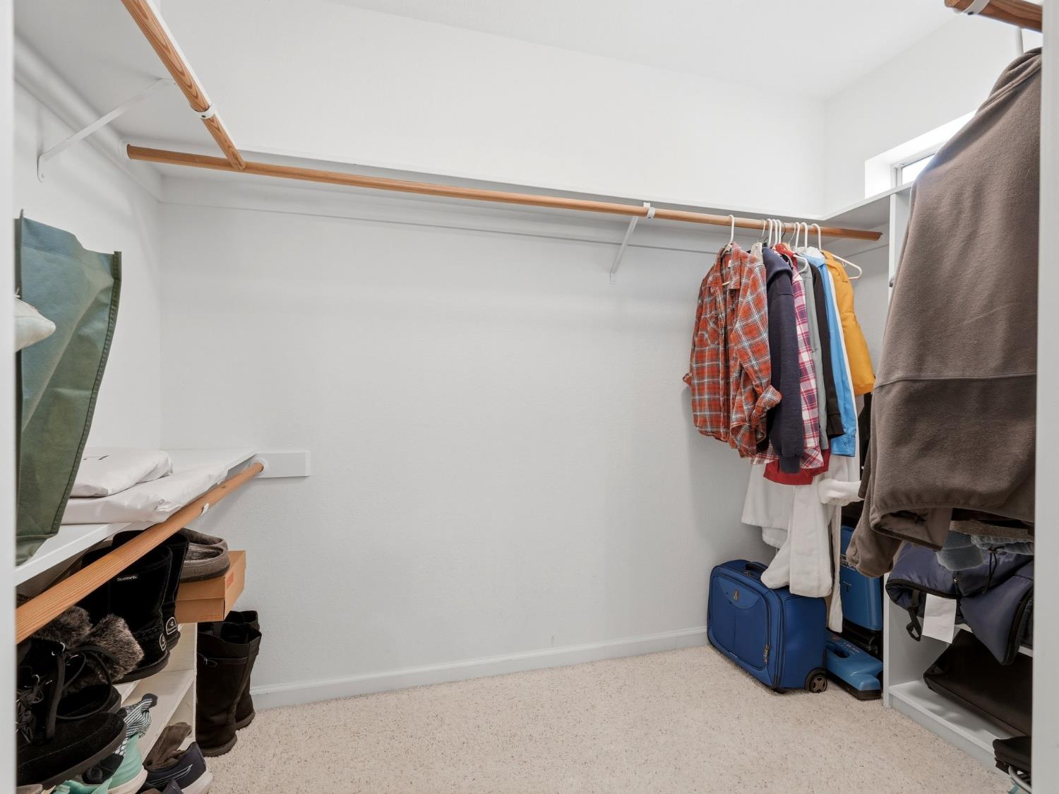 37927 China Creek Rd, Oakhurst, CA 93644