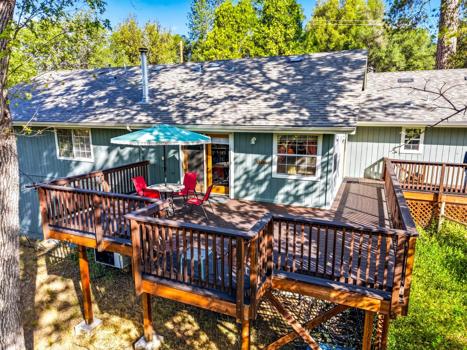 37927 China Creek Rd, Oakhurst, CA 93644